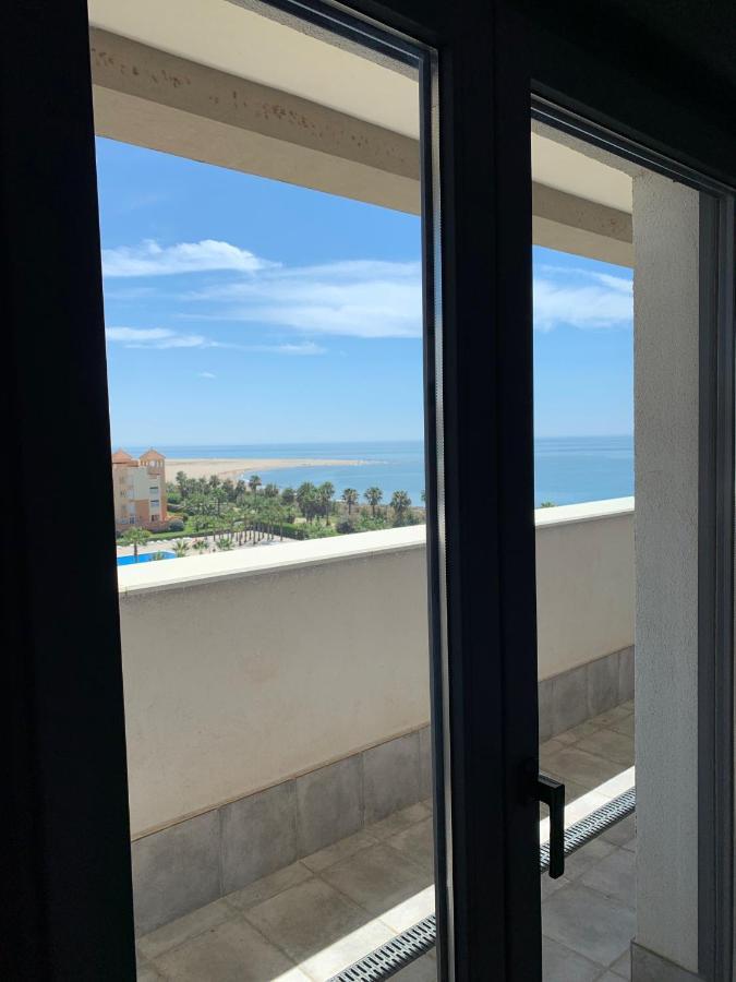 Penthouse With Wide Terrace Next To The Ocean Appartement Huelva Buitenkant foto