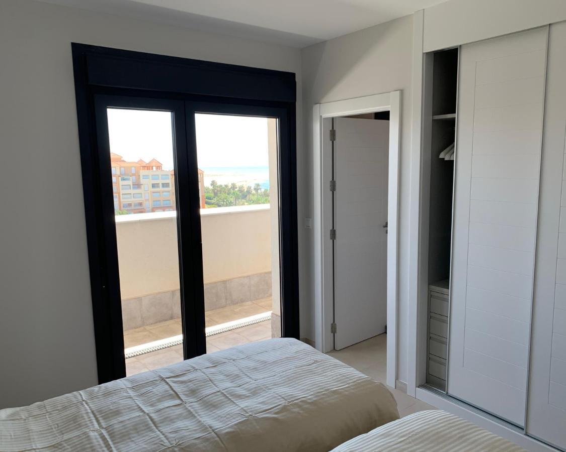 Penthouse With Wide Terrace Next To The Ocean Appartement Huelva Buitenkant foto