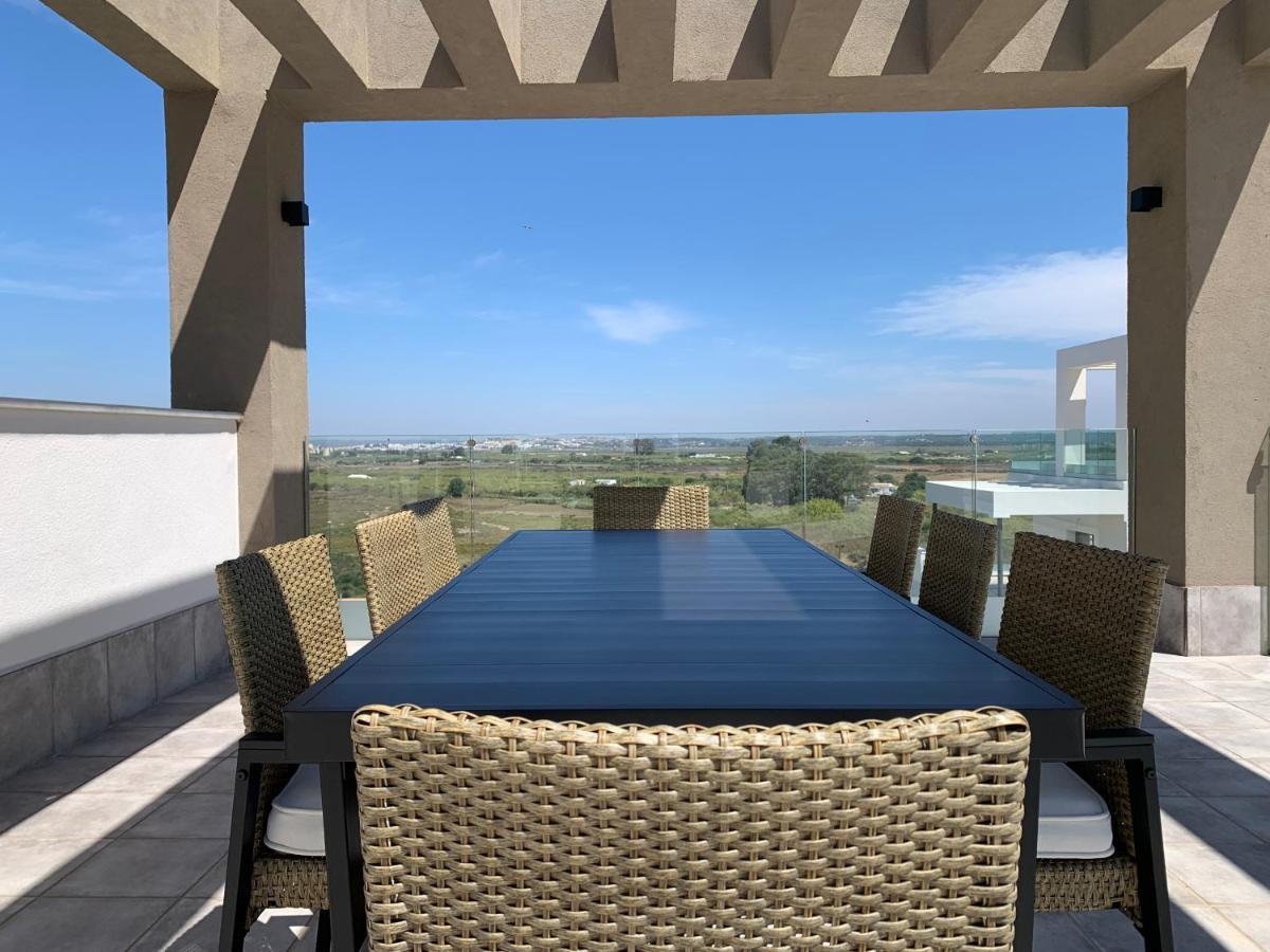 Penthouse With Wide Terrace Next To The Ocean Appartement Huelva Buitenkant foto