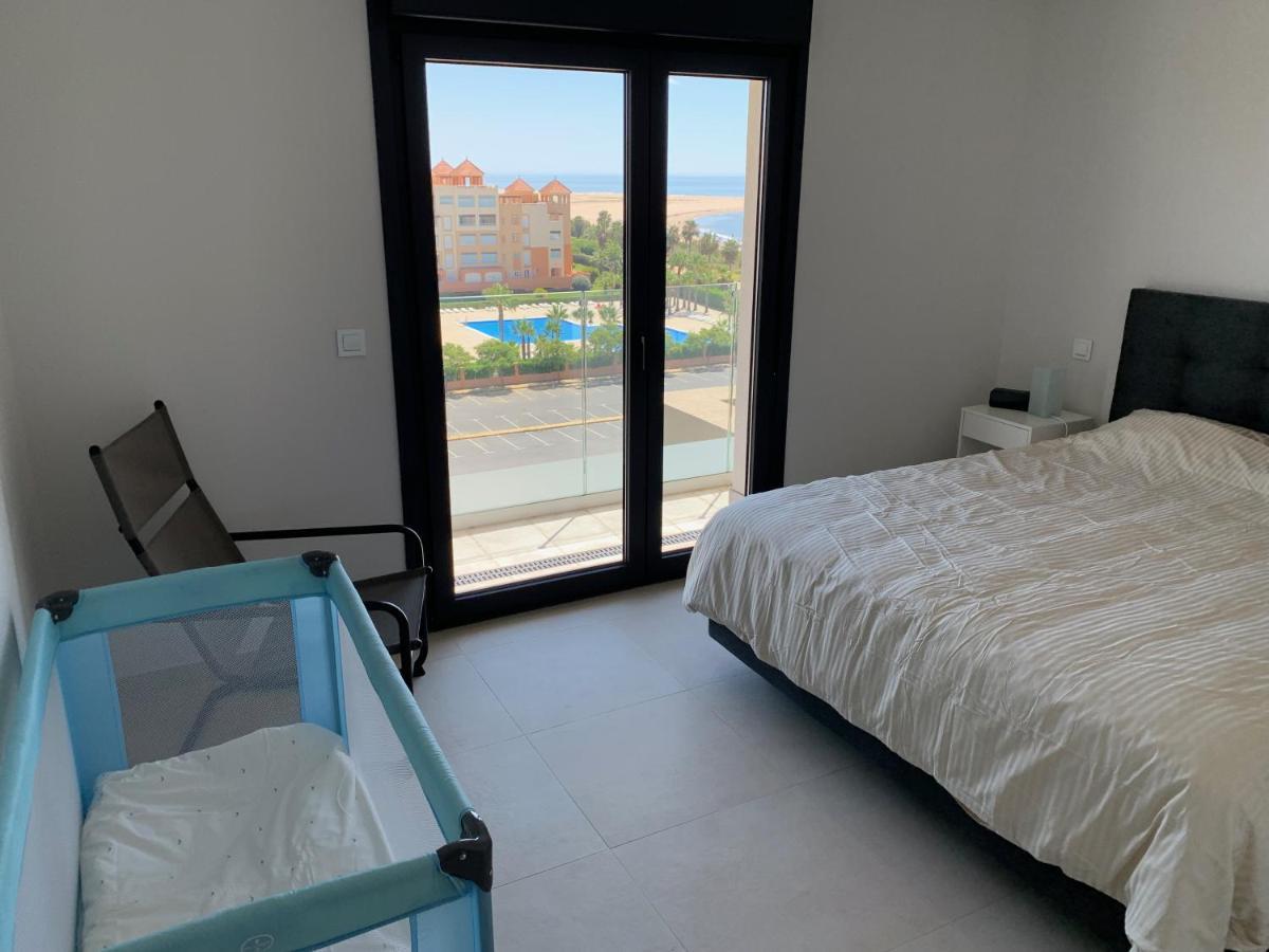 Penthouse With Wide Terrace Next To The Ocean Appartement Huelva Buitenkant foto